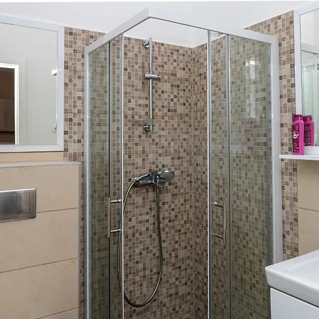 Central Inn Apartments Sarajevo 公寓